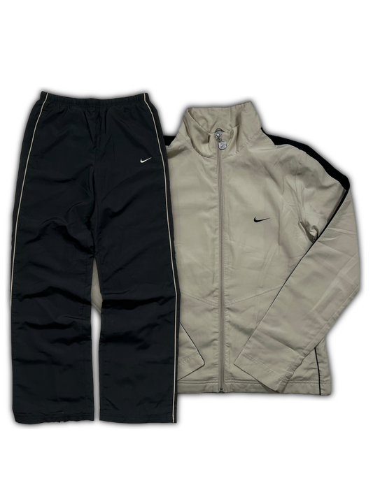 Nike Tracksuit (S)