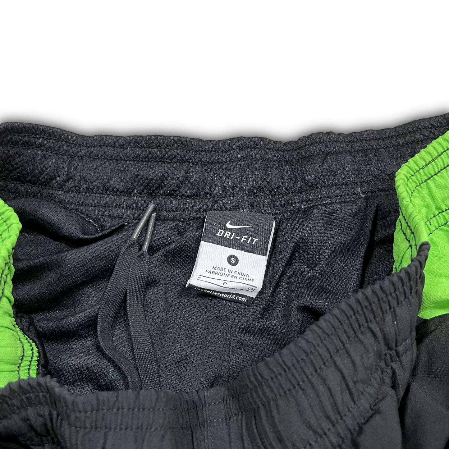Nike Parachute Track Pants (S) – Lithuania Vintage